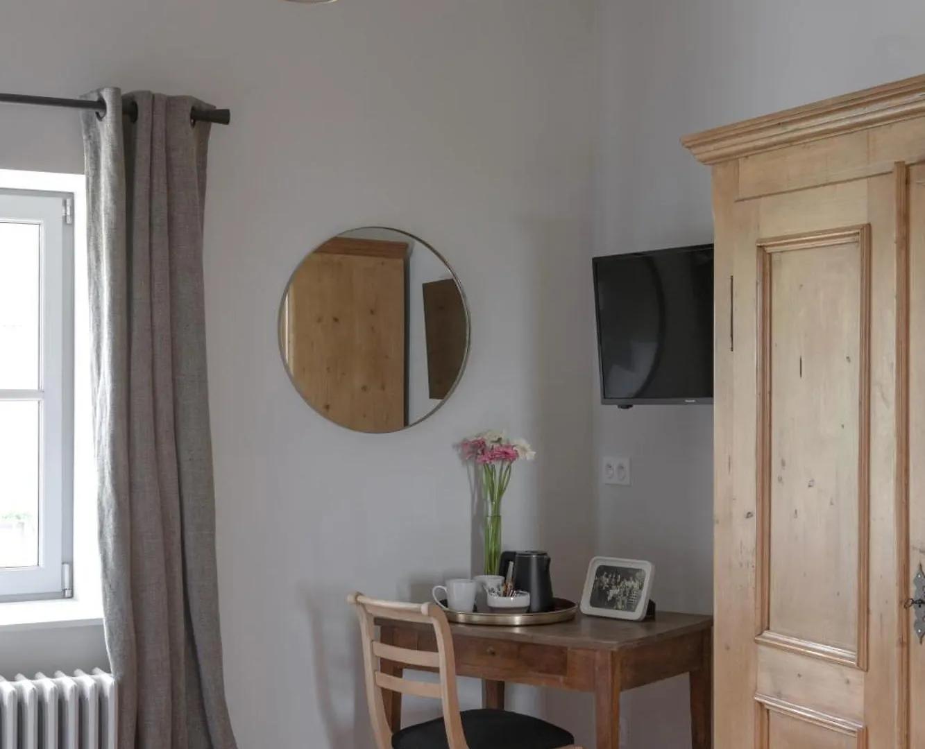 La Maison Des Monts D'Or Saint-Germain-au-Mont-dʼOr Bed & Breakfast