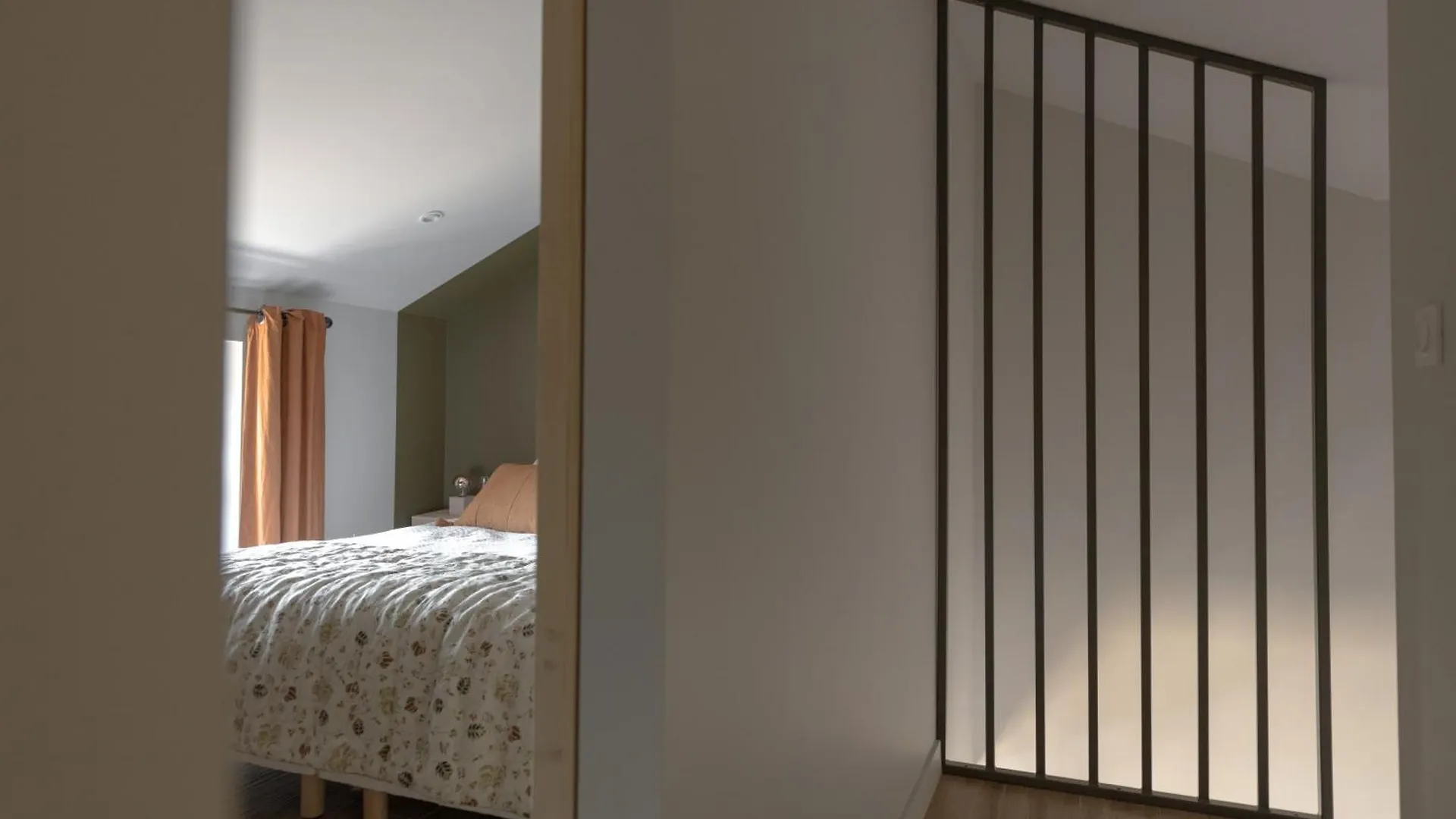 La Maison Des Monts D'Or Saint-Germain-au-Mont-dʼOr Bed & Breakfast